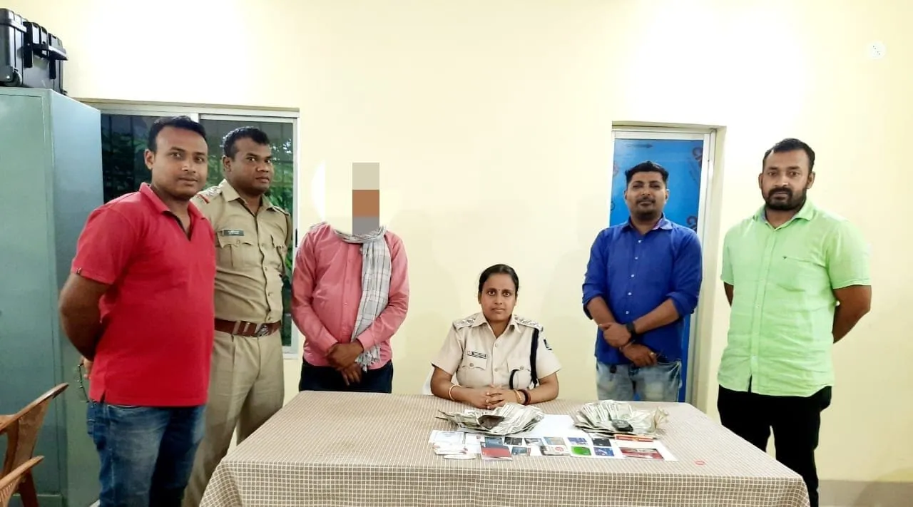  ସାଇବର ଠକ ଗିରଫ, କୋର୍ଟ ଚାଲାଣ 