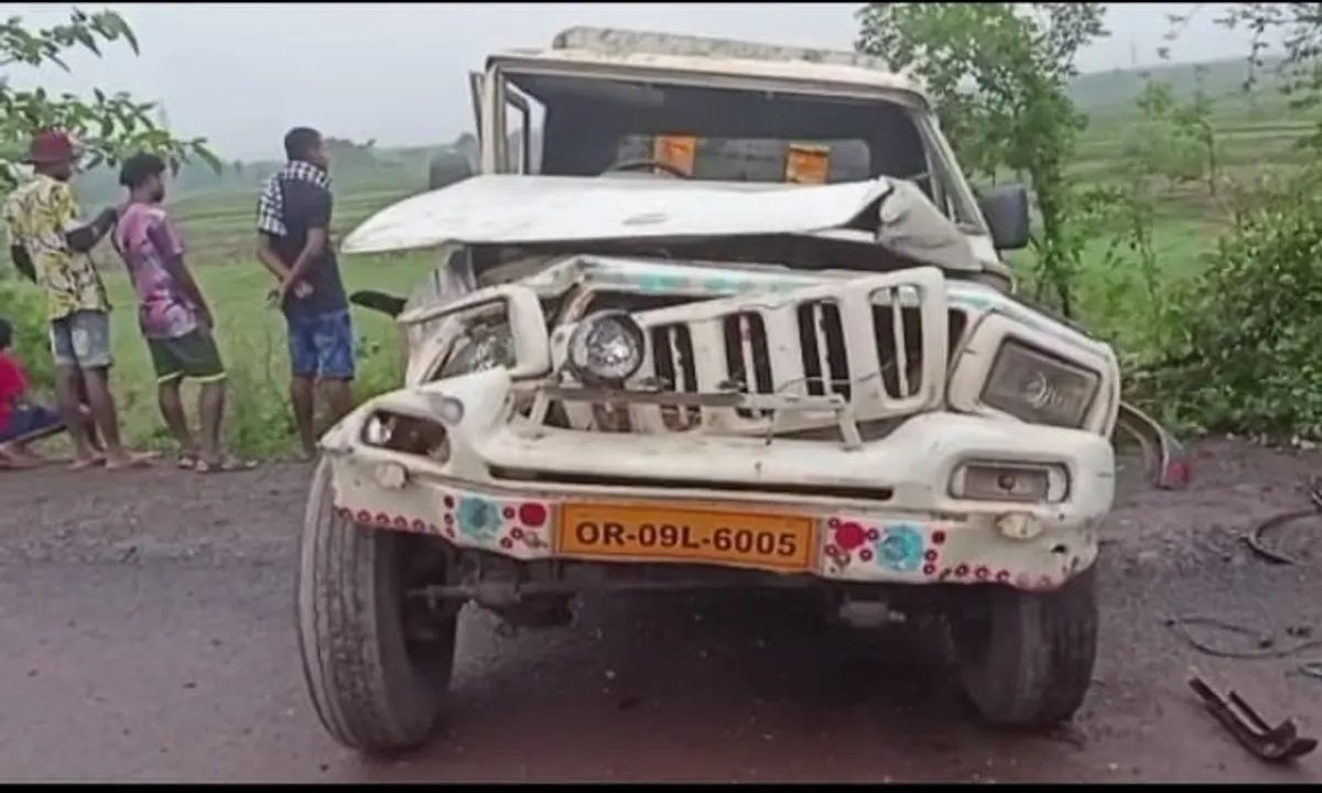  ଚୋରା ଗୋରୁ ବୋଝେଇ ପିକଅପ ଓଲଟିଲା, ବହୁ ଗୋରୁଗାଈ ମୃତ