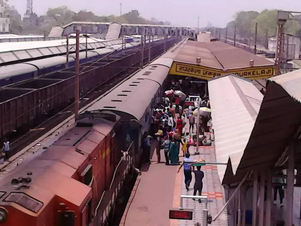  ରାଉରକେଲା ରେଳ ଡିଭିଜନ ଆଶା ମଉଳିଲା! ନୂଆ ଡିଭିଜନ ଯୋଜନା ନଥିବା କହିଲେ ରେଳବାଇ ବୋର୍ଡ ଅଧ୍ୟକ୍ଷ