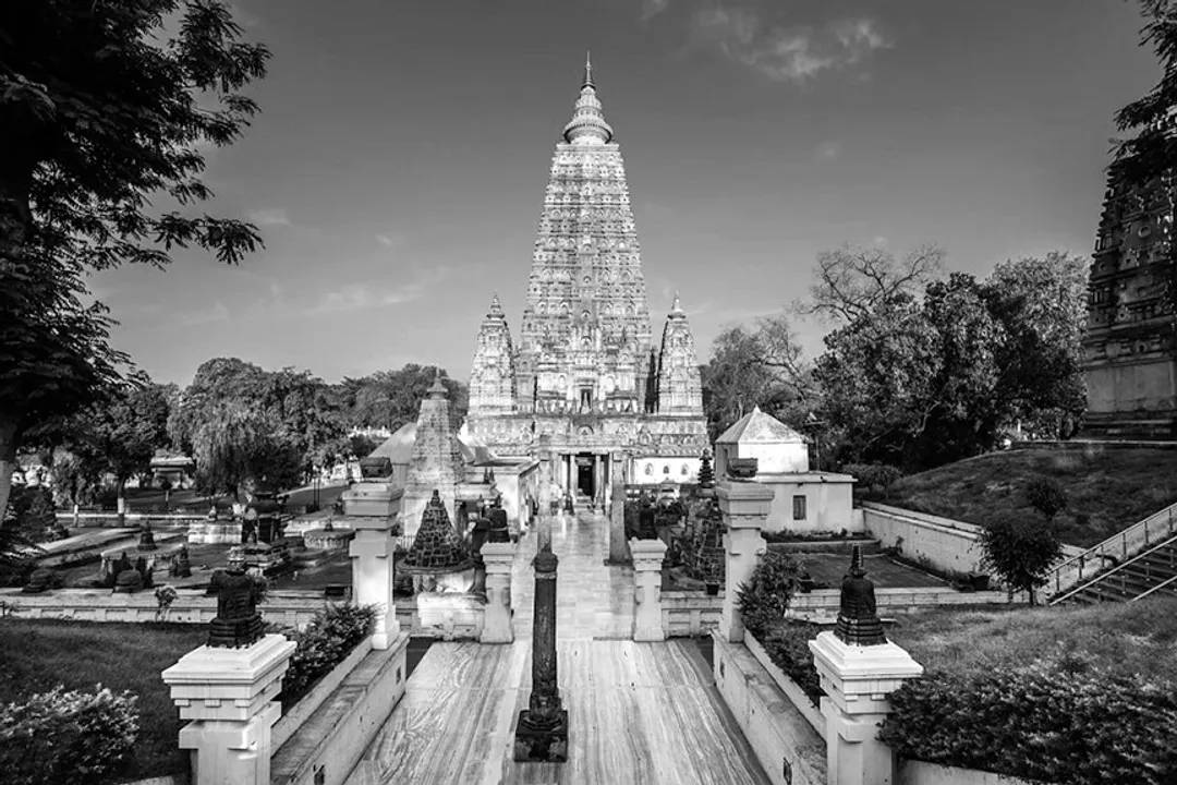  ଐତିହାସିକ ତ୍ରୁଟି ସୁଧାରିବାର ବିପତ୍ତି