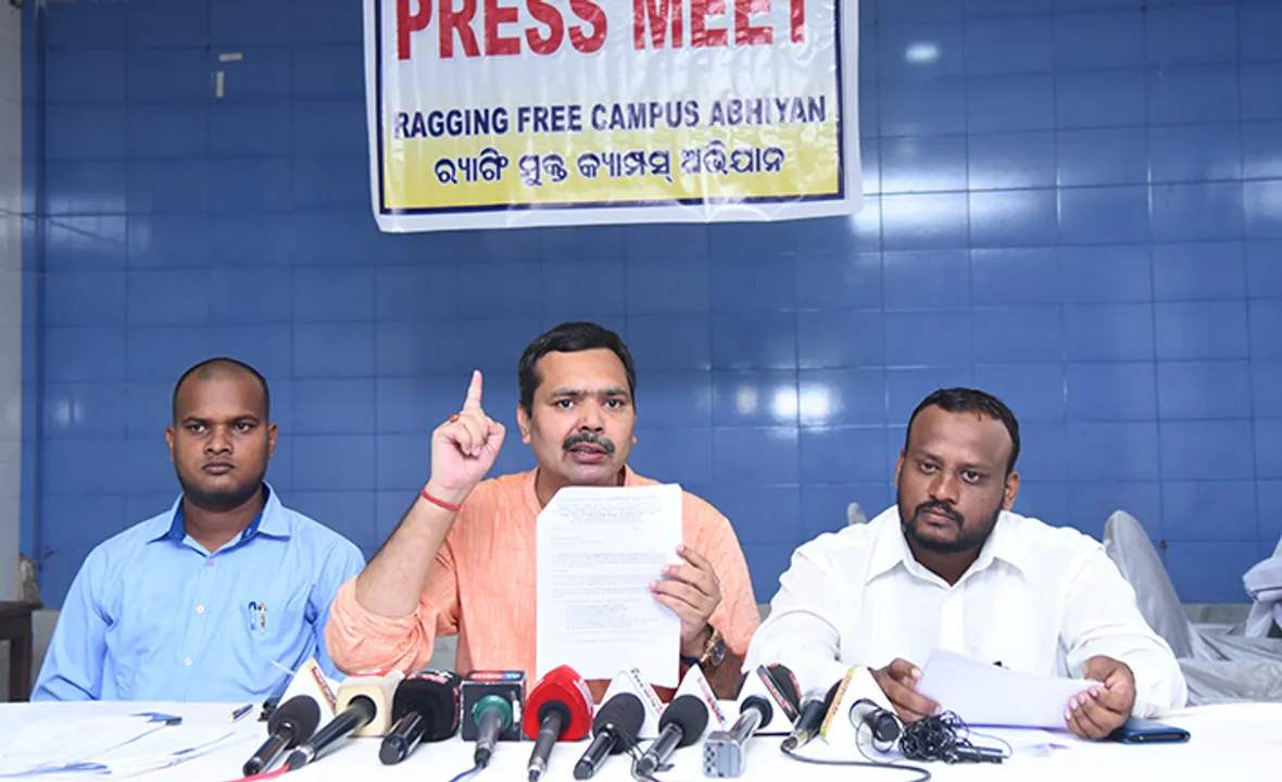  ରାଗିଂ ବିରୋଧରେ ‘ଶୂନ୍ୟ ସହନଶୀଳତା’ ଘୋଷଣା କରାଯାଉ