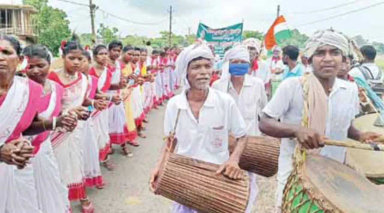  ଆଦିବାସୀ ନୃତ୍ୟଗୀତରେ କମ୍ପିଲା ଦ୍ରୌପଦୀ ମୁର୍ମୁଙ୍କ ଜନ୍ମମାଟି, ଶପଥ ଗ୍ରହଣ ଉତ୍ସବରେ ସାମିଲ ହେବେ ଝିଅ ଓ ଭାଇଭାଉଜ