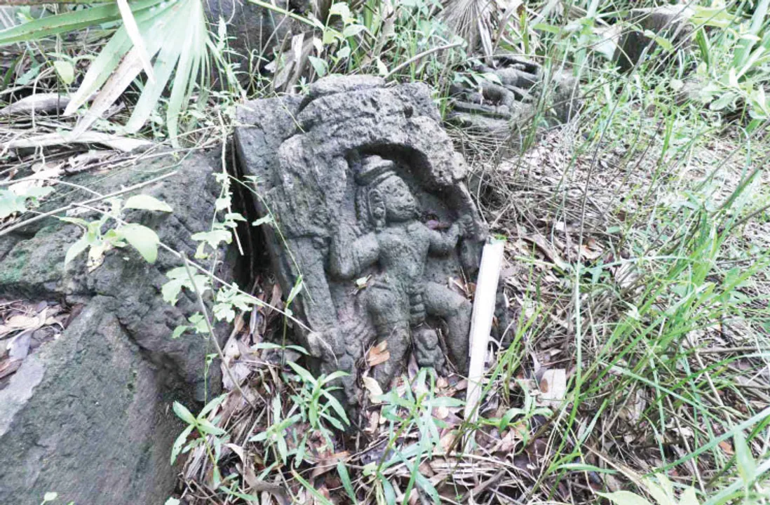  ଅବହେଳିତ ପୂର୍ବ ଗଙ୍ଗ ରାଜତ୍ୱ ସମୟର ୬୦ ଯୁଦ୍ଧ ସ୍ମାରକୀ: ବଣବୁଦାରେ ଗଡ଼ୁଛି ବୀରଶିଳା
