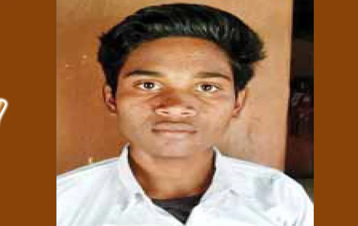  ଭଲ ଖବର: ୧୦୦ ବର୍ଷ ପରେ ଗାଁର ପ୍ରଥମ ମାଟ୍ରିକ୍‌ ପାସ୍‌ ଛାତ୍ର, କଲେଜ ଯିବେ ସନ୍ଦୀପ