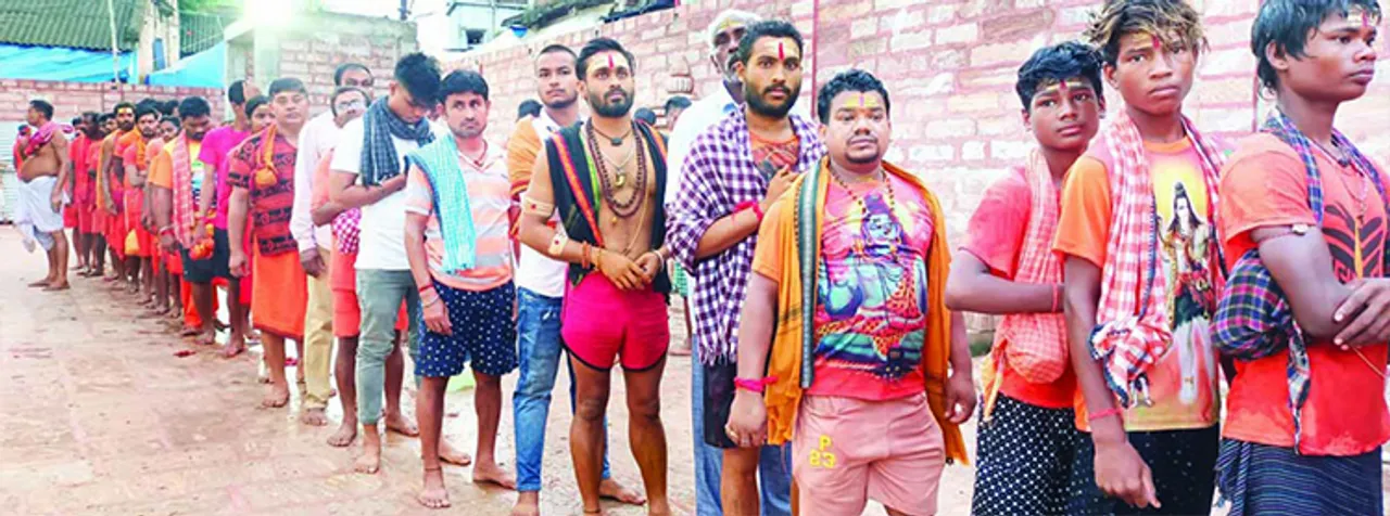  ବାବାମଣିଙ୍କୁ ଜଳଲାଗି କଲେ ଶ୍ରଦ୍ଧାଳୁ