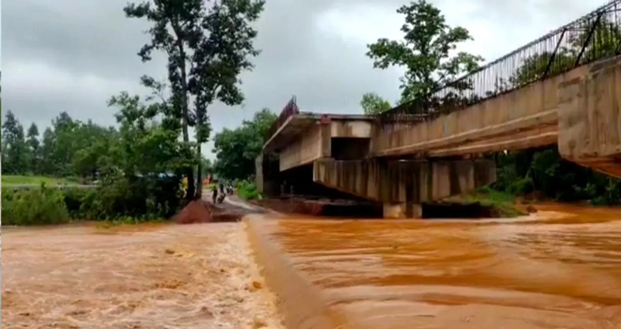  ଲଘୁଚାପ ବର୍ଷାରୁ ଫୁଲିଲା ବୈତରଣୀ