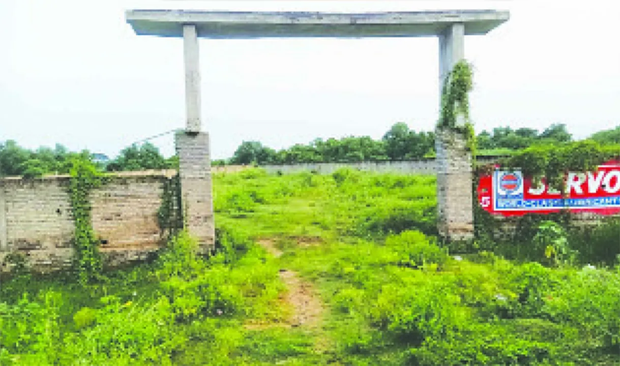  ଶିଳାନ୍ୟାସକୁ ୭ ବର୍ଷ ବିତିଲା, ଅଧାରେ ଅଟକିଛି ଚାନ୍ଦବାଲି ବସଷ୍ଟାଣ୍ଡ ନିର୍ମାଣ କାର୍ଯ୍ୟ