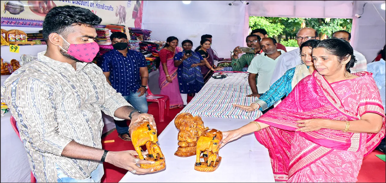  ଆରମ୍ଭ ହେଲା ଜାତୀୟସ୍ତରୀୟ ମେଳା ‘ଗାନ୍ଧୀ ଶିଳ୍ପ ବଜାର’