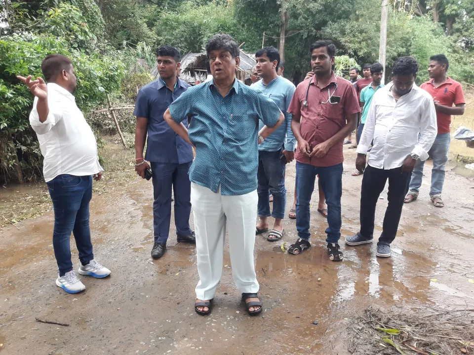  ବନ୍ୟାଞ୍ଚଳ ପରିଦର୍ଶନ କଲେ ଖଣ୍ଡପଡ଼ା ବିଧାୟକ