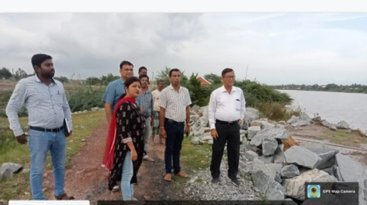  ମୁଖ୍ୟ ଯନ୍ତ୍ରୀଙ୍କ ଭଦ୍ରକ ବନ୍ୟା ଅଞ୍ଚଳ ପରିଦର୍ଶନ।