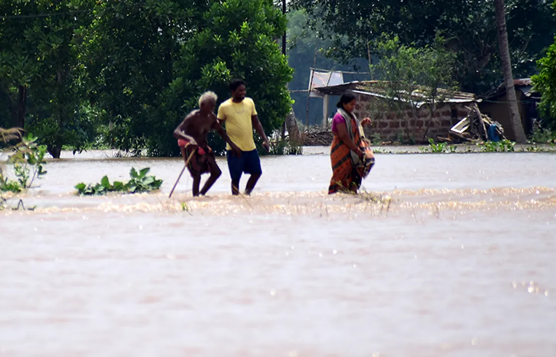  ଦୁଇ ଲକ୍ଷ ୨୬ ହଜାର ଲୋକ ଜଳବନ୍ଦି, ଆହୁରି ତିନି ଚାରିଦିନ ଯାଏଁ ବନ୍ୟା ପରିସ୍ଥିତି