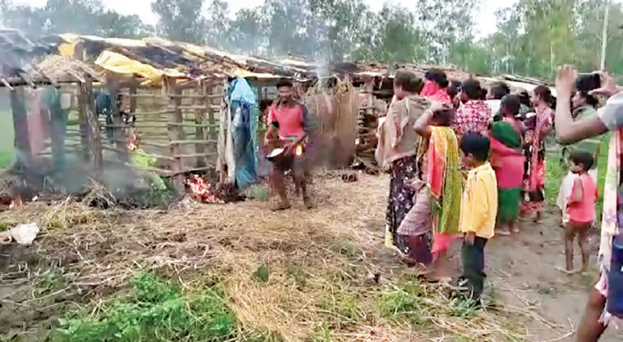  ଜଙ୍ଗଲ ଜମି ପାଇଁ ଉତ୍ତେଜନା; ୧୦୦ରୁ ଊର୍ଦ୍ଧ୍ବ ଏକର ମକା ଫସଲ ନଷ୍ଟ, ଘର ପୋଡ଼ି ଦେଇଥିବା ଅଭିଯୋଗ