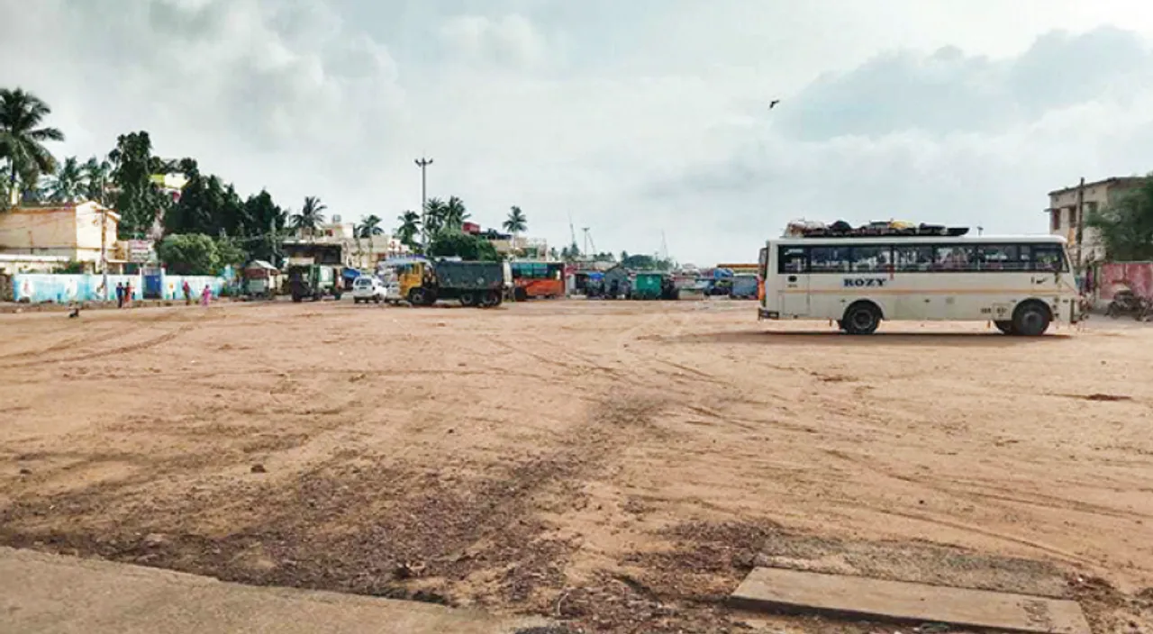  ଲାଗୁନି ବ୍ୟାରିକେଡ୍‌, ଅପବିତ୍ର ହେଉଛି ଶରଧାବାଲି