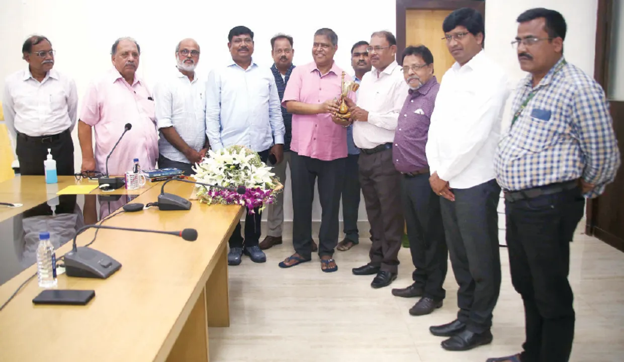  ସୋଆ ପକ୍ଷରୁ ସୂର୍ଯ୍ୟ ଦେଓଙ୍କୁ ସମ୍ବର୍ଧନା