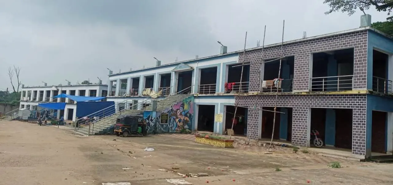 ୩ ବର୍ଷ ହେଲା ବ୍ୟବହାର ହୋଇପାରୁନି, ରକ୍ଷଣାବେକ୍ଷଣ ଅଭାବରୁ କାନ୍ଥ ଫାଟି ଆଁ