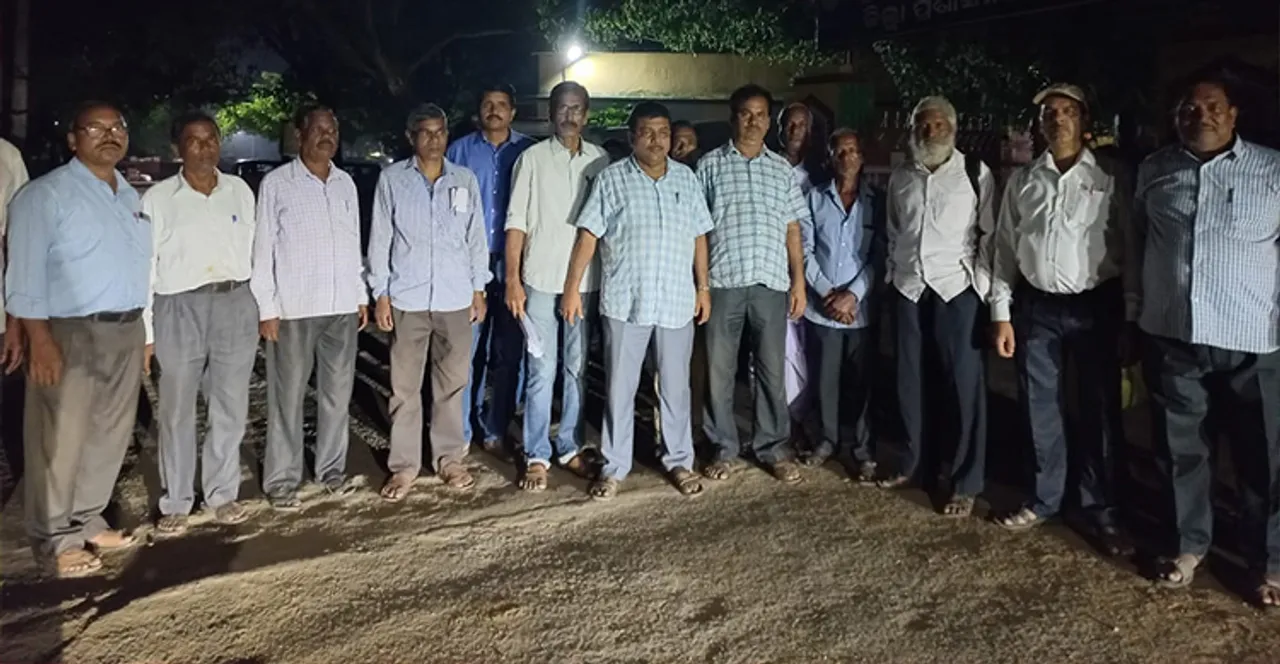  ଅବସରପ୍ରାପ୍ତ ଶିକ୍ଷକଙ୍କ ବିକ୍ଷୋଭ