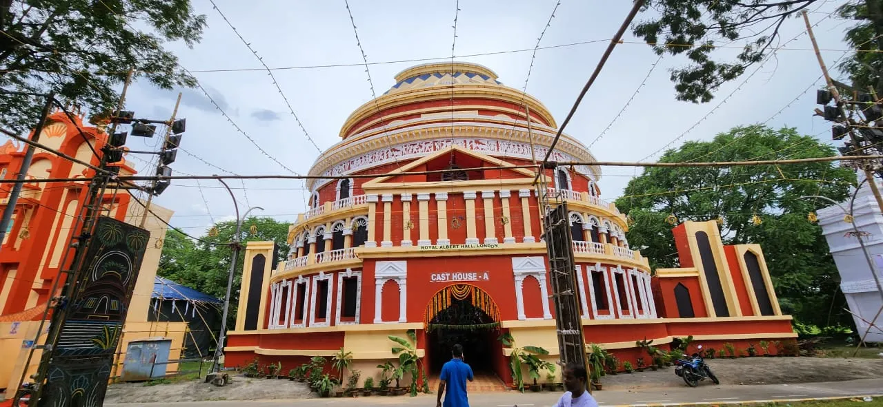  ଅନୁଗୁଳ ଜିଲ୍ଲା ନାଲକୋନଗରରେ ବିଶ୍ବକର୍ମା ପୂଜା। (ଫଟୋ: ସୁଜିତ୍‌)