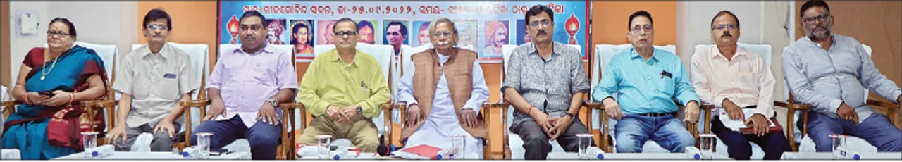  ମାତୃଭାଷାକୁ ଗୁରୁତ୍ବ ଦେଲେ ଭାଷା ବଞ୍ଚିବ