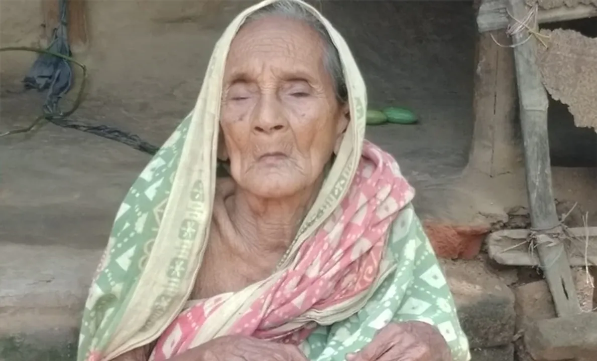  ଆଧାର ସାଜିଛି ବାଧକ: ଭତ୍ତା ଓ ରାସନରୁ ବଞ୍ଚିତ ୯୨ ବର୍ଷର ବୃଦ୍ଧା