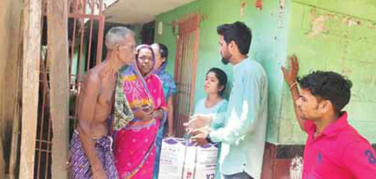  ବିଜେପି ସମର୍ଥିତ ଜନ ପ୍ରତିନିଧି ବୋଲି ଶୁଣିଲାନି ପ୍ରଶାସନ: ରାସ୍ତା ପାଇଁ ଭିକ ମାଗୁଛନ୍ତି ସରପଞ୍ଚ, ସମିତି ସଭ୍ୟ