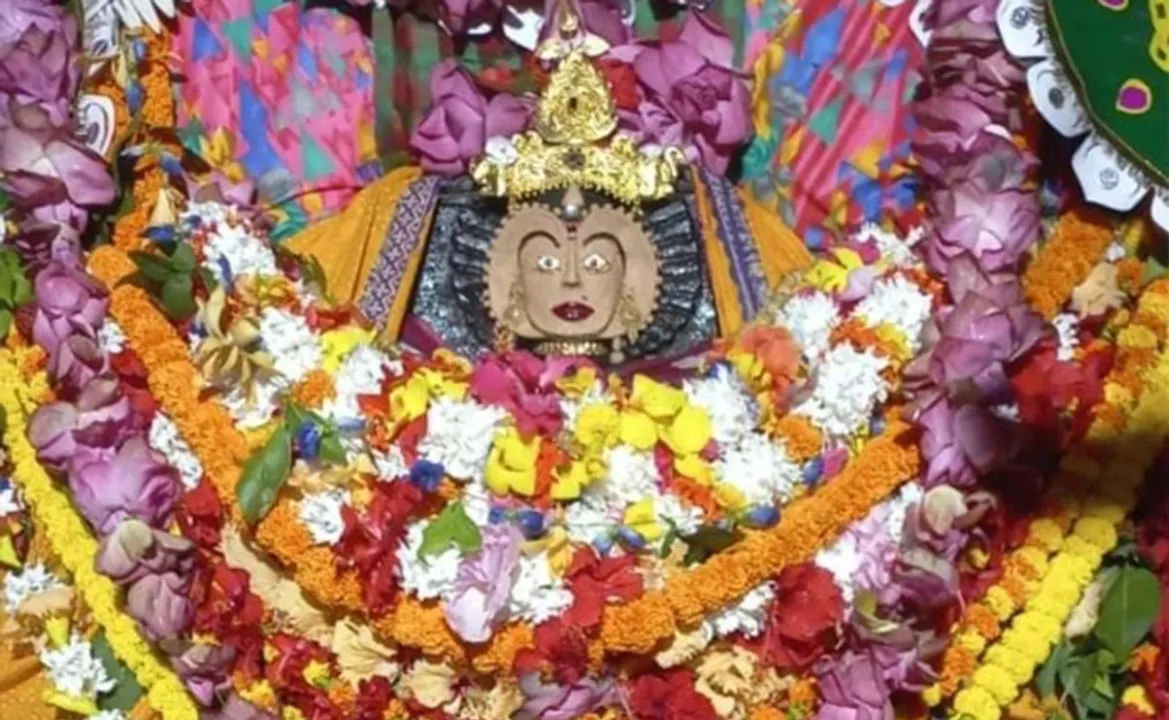  ମା’ ବିରଜାଙ୍କ କୁମାରୋତ୍ସବ, କମଳବେଶରେ ଦର୍ଶନ ଦେଲେ