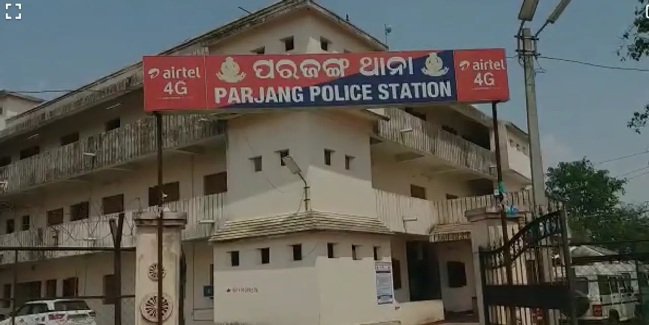  ବ୍ୟବସାୟୀଙ୍କ ଘରୁ ୭ ଲକ୍ଷ ଟଙ୍କା ଓ ୧୫ ଲକ୍ଷର ସୁନା ଅଳଙ୍କାର ଲୁଟି ନେଲେ ଦୁର୍ବୃତ୍ତ