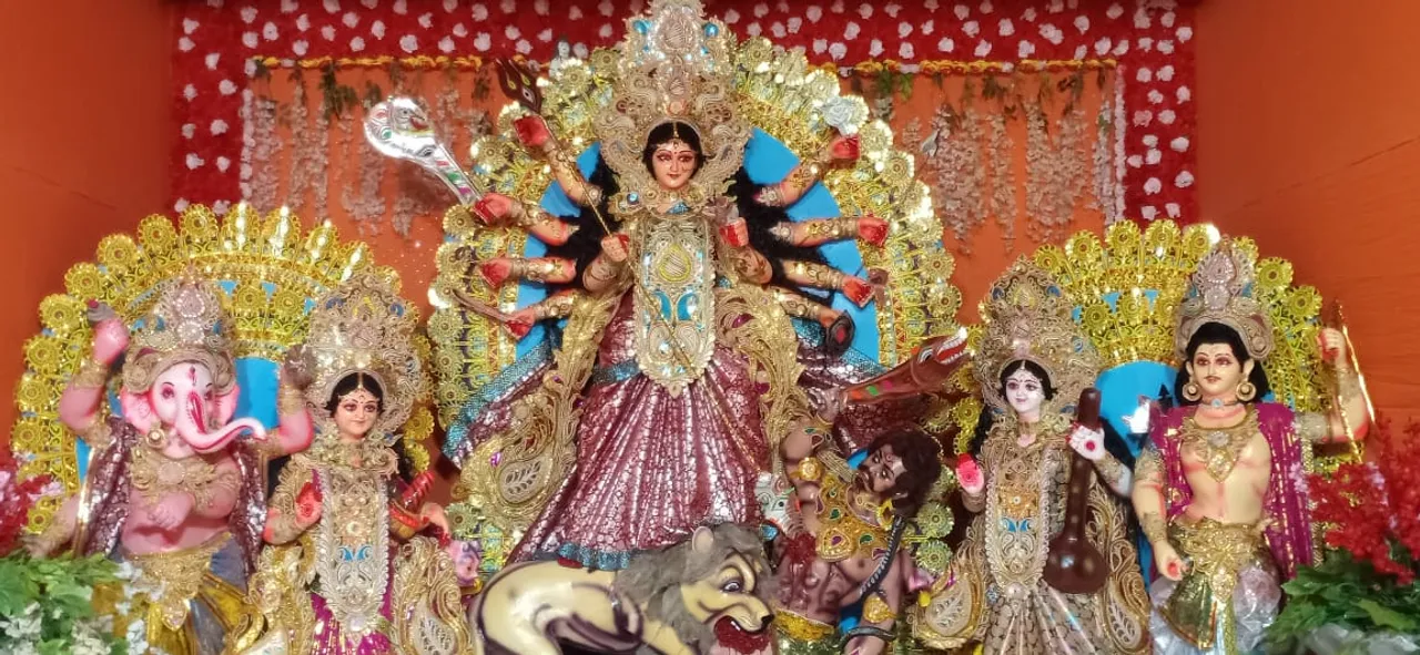  ବାଲେଶ୍ବରରେ ଦୁର୍ଗାପୂଜା। (ଫଟୋ: ମନୋଜ ବିଶ୍ବାଳ)