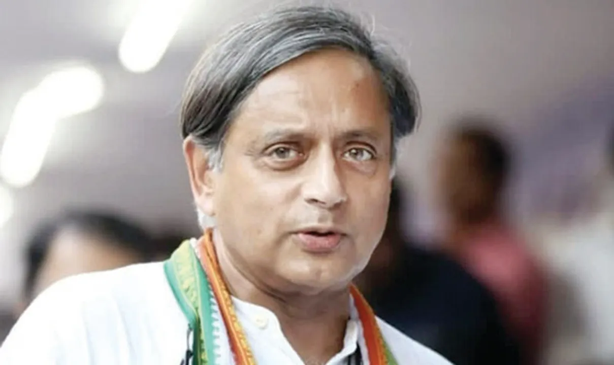  ସଭାପତି ନିର୍ବାଚନ ପରେ ପୁଣି ଚର୍ଚ୍ଚାରେ ଥରୁର: ଗୁଜରାଟ ପାଇଁ ତାରକା ପ୍ରଚାରକ ତାଲିକାରେ ନାହାନ୍ତି