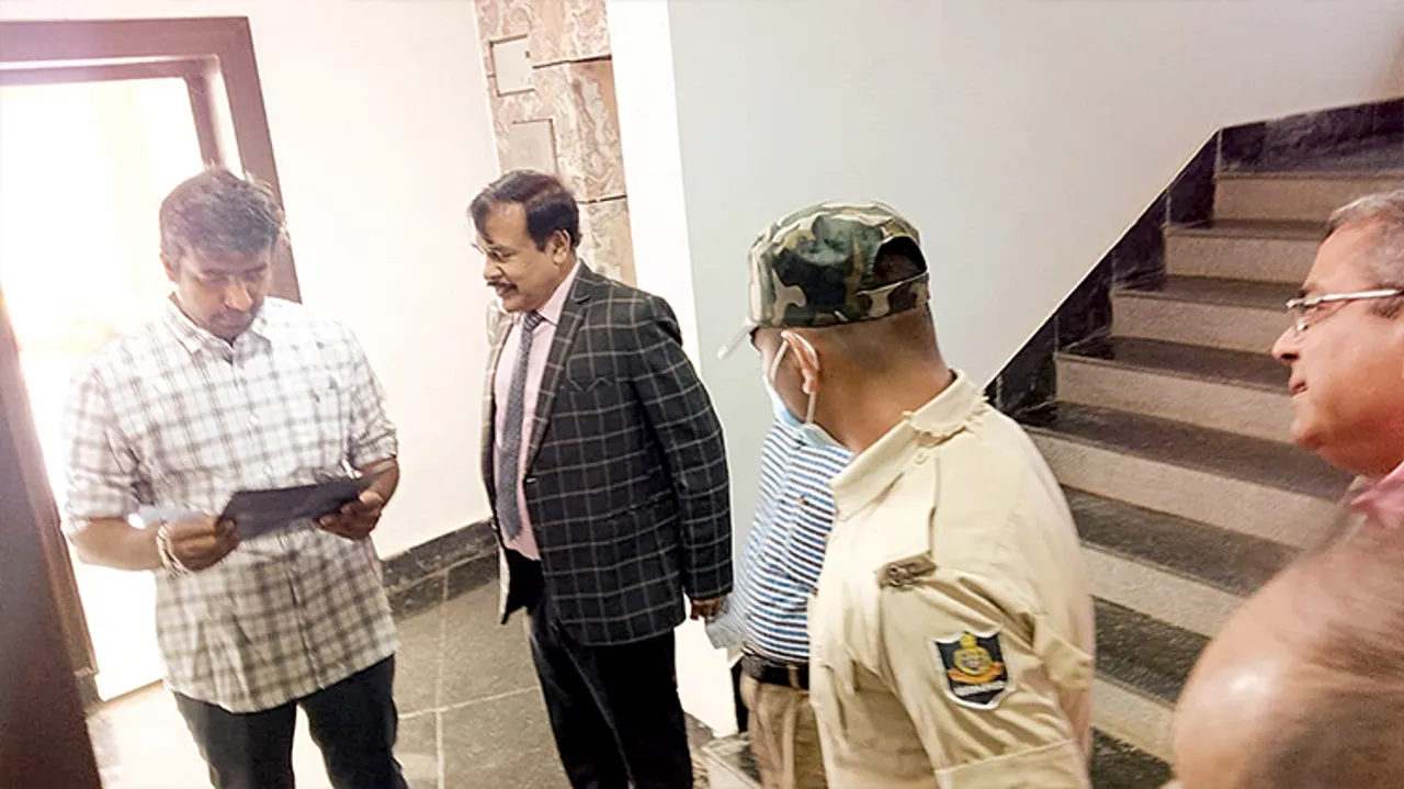  ‘ସମର୍ଥ’ ସଂପାଦକଙ୍କୁ ଏଲ୍‌ଆଇସିର ୫୦ ଲକ୍ଷର ଅନୁକମ୍ପା 