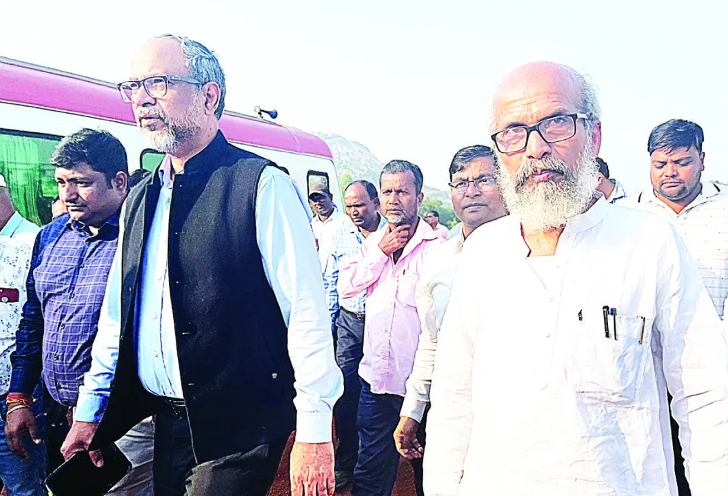  ଗୋପୀନାଥପୁର ଷ୍ଟେସନ୍‌ କାର୍ଯ୍ୟ ତଦାରଖ କଲେ ଡିଆର୍‌ଏମ୍‌