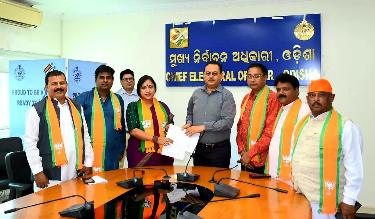  ବିଜେଡ଼ି ବିରୋଧରେ ମୁଖ୍ୟ ନିର୍ବାଚନ ଅଧିକାରୀଙ୍କ ନିକଟରେ ଫେରାଦ ହେଲା ବିଜେପି