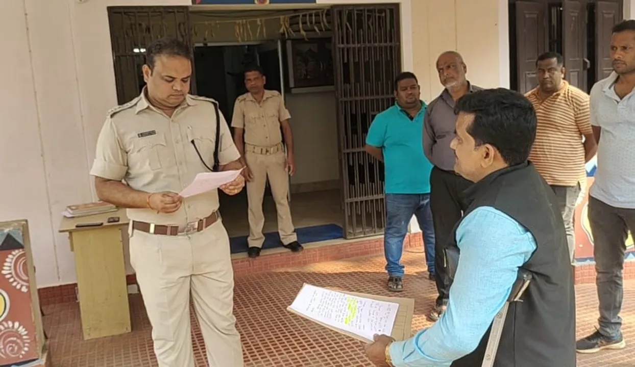  ହେତୁବାଦୀ, ପଠାଣିସାମନ୍ତ ପ୍ଲାନେଟାରିୟମ ଉପନିର୍ଦ୍ଦେଶକଙ୍କ ନାମରେ ଥାନାରେ ଏତଲା