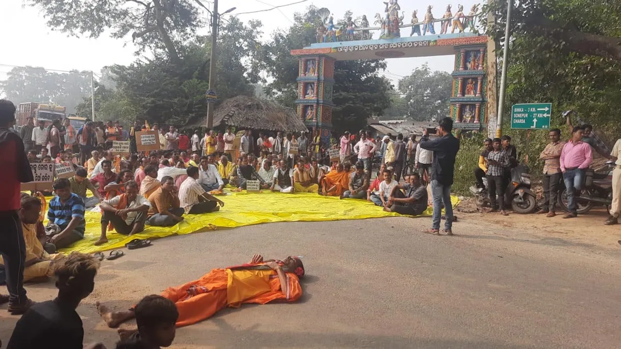  ବିନିକା ଅଞ୍ଚଳରେ ଚୋରି ଘଟଣା ବୃଦ୍ଧି, ପୁଲିସ ହାତ ଖାଲି; ପ୍ରତିବାଦରେ ରାସ୍ତାରୋକ