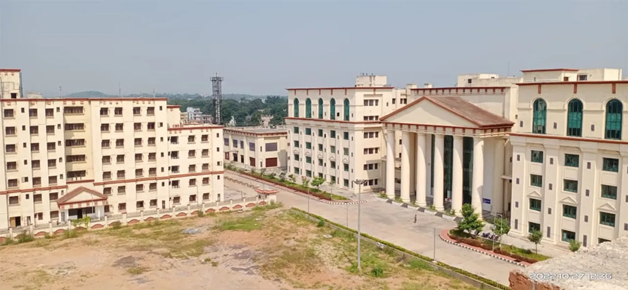  ସୁନ୍ଦରଗଡ଼ ଭେଷଜ ମହାବିଦ୍ୟାଳୟ: କେନ୍ଦ୍ରୀୟ କୋଟା ୧୫ରୁ ନାମ ଲେଖାଇଲେଣି ୧୧