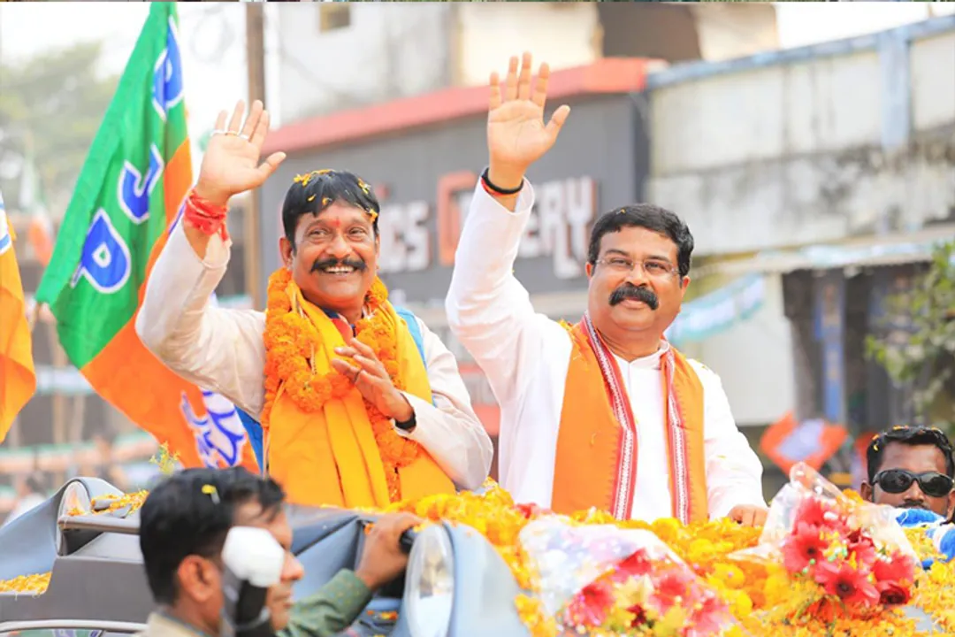  ପଦ୍ମପୁର ଉପନିର୍ବାଚନ: ବିଜେପି ପାଇଁ ପ୍ରଚାର ମୁଣ୍ଡି ମାରିଲେ ଧର୍ମେନ୍ଦ୍ର  