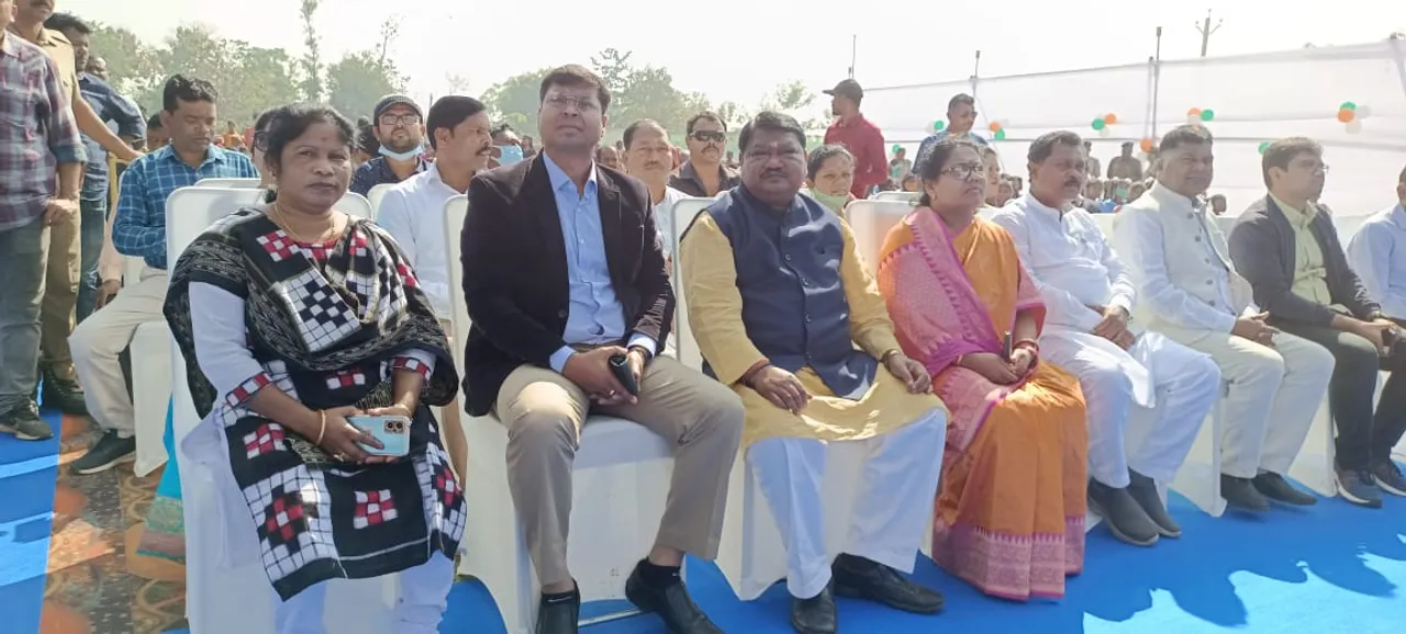  ପୁରୁଷ ହକି ବିଶ୍ବକପ୍‌ ପାଇଁ କ୍ରୀଡ଼ା ଓ ସାଂସ୍କୃତିକ ଉତ୍ସବ: ହକି କିମ୍ବଦନ୍ତୀ ଦିଲୀପଙ୍କ ଗାଁ ସଉନାମୁରା ଉତ୍ସବ ମୁଖର