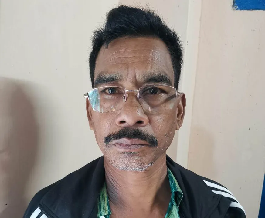  ଭିଜିଲାନ୍ସ ଜାଲରେ କେ.ଗାଁ ଫରେଷ୍ଟ ରେଞ୍ଜ ଅଫିସର୍: କଳାହାଣ୍ଡି ଜିଲ୍ଲାର ୪ଟି ସ୍ଥାନରେ ଏକକାଳୀନ ଚଢ଼ାଉ
