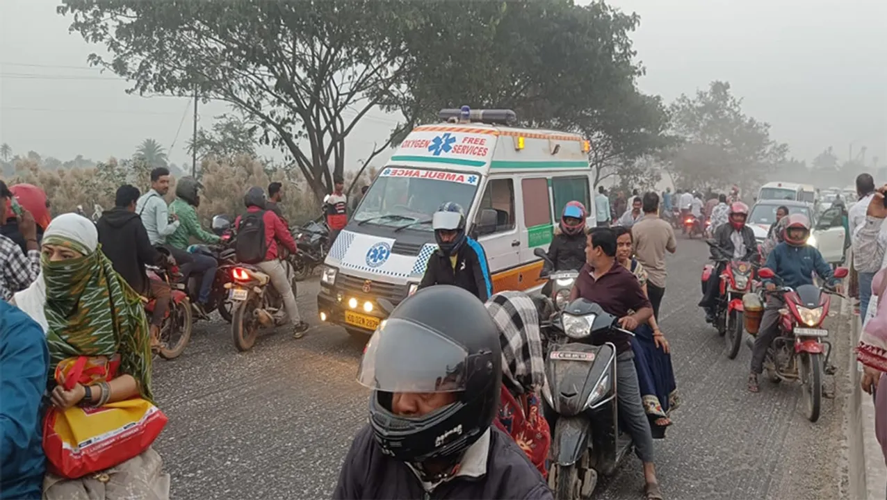  ଦୁର୍ଘଟଣାରେ ବାଳକ ମୃତ, ବାପା-ମା’ ଗୁରୁତର
