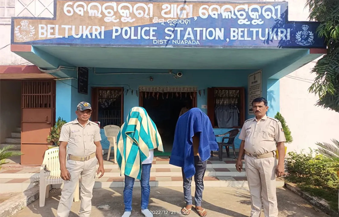  ୩୩ ଦାଦନ ଶ୍ରମିକ ଉଦ୍ଧାର, ଡ୍ରାଇଭର ସହ ୫ ଦଲାଲ ଗିରଫ