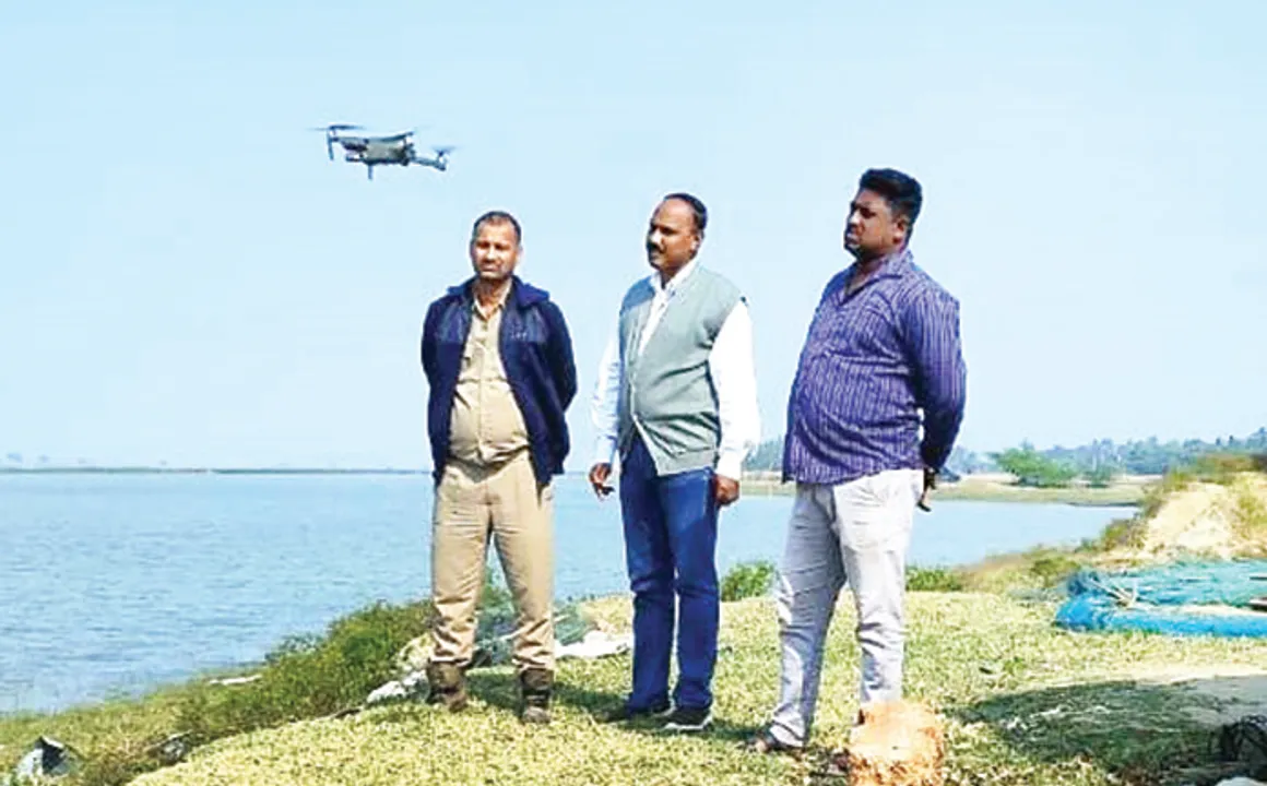  ଡ୍ରୋନ୍‌ କ୍ୟାମେରାରେ ଧରାପଡ଼ିଲା ବେଆଇନ ଚିଙ୍ଗୁଡ଼ି ଘେରି: ୨୪ରୁ ଅଧିକଙ୍କ ନାମରେ ମାମଲା ରୁଜୁ