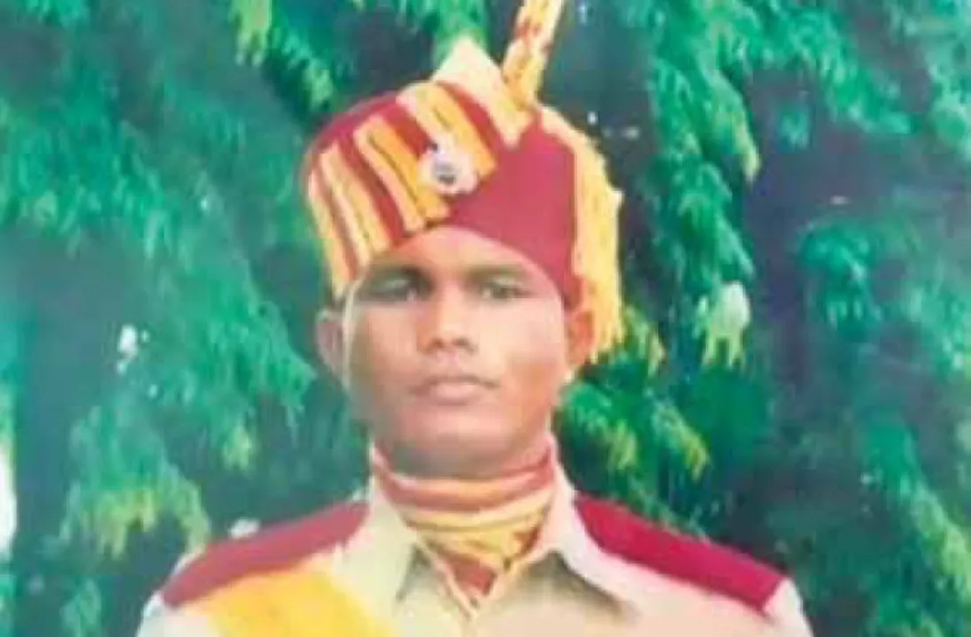  ଫାଣ୍ଡି ପରିସର କ୍ବାର୍ଟର୍ସରୁ ଯବାନଙ୍କ ଝୁଲନ୍ତା ଶବ