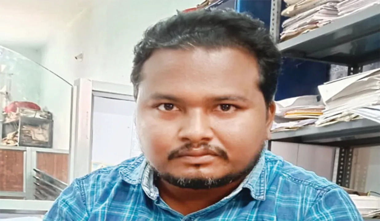  ଭିଜିଲାନ୍‌ସ ଜାଲରେ କନିଷ୍ଠ କିରାଣି, ୪୦ ହଜାର ଟଙ୍କା ଲାଞ୍ଚ ନେବା ବେଳେ ମାଡ଼ିବସିଲା ଟିମ୍‌