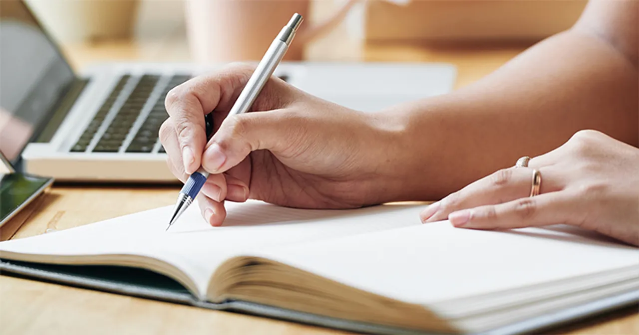  Self Publishing School 