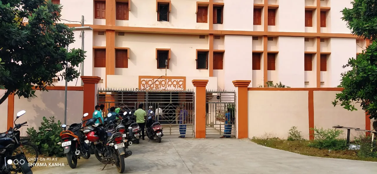 ଶ୍ରୀଜଗନ୍ନାଥ ସଂସ୍କୃତ ବିଶ୍ଵବିଦ୍ୟାଳୟ ଛାତ୍ରାବାସରୁ ଛାତ୍ରୀଙ୍କ ଝୁଲନ୍ତା ମୃତଦେହ ଉଦ୍ଧାର
