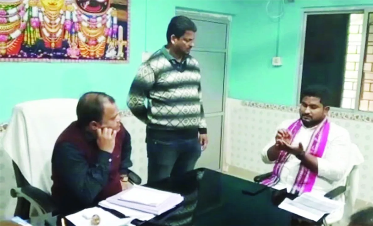  ଅଯୋଗ୍ୟ ହିତାଧିକାରୀଙ୍କୁ ନେଇ ତେଜୁଛି ଅସନ୍ତୋଷ