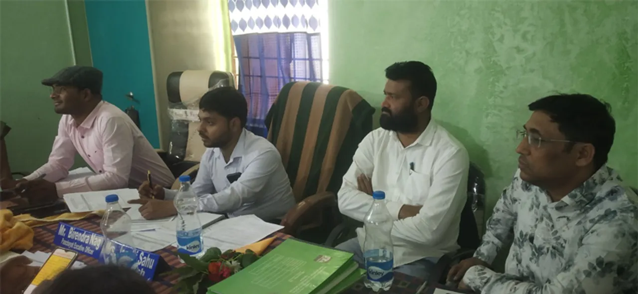  ଦେଓଗାଁ ବ୍ଲକ୍‌ରେ କେନ୍ଦ୍ରୀୟ ଟିମ୍‌, କ୍ଷେତ୍ର ବୁଲିଲେ, ଶ୍ରମିକଙ୍କ ସହ ଆଲୋଚନା କଲେ