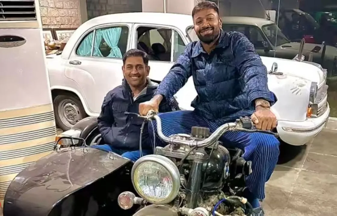  ‘ଶୋଲେ’ ଫିଲ୍ମର 'ଜୟ ଓ ଭୀରୁ' ଅବତାରରେ ନଜର ଆସିଲେ ହାର୍ଦ୍ଦିକ ପାଣ୍ଡ୍ୟା ଓ ଧୋନି, ଭାଇରାଲ ହେଲା ଫଟୋ
