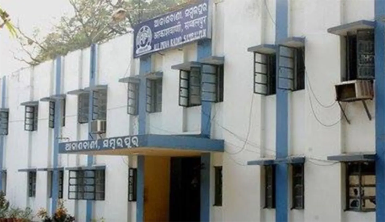  ସମ୍ବଲପୁର ଦୂରଦର୍ଶନ ପରେ ଏବେ ଆକାଶବାଣୀରେ ସଂକଟ: ୧୯ ପଦ ଖାଲିଥିବାବେଳେ ୪ରୁ ୨ ଜଣଙ୍କୁ ବଦଳି