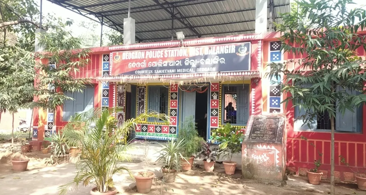  ଦେଓଗାଁ ଅଞ୍ଚଳରେ ବଢ଼ୁଛି ଡକାୟତି: ୪୮ ଘଣ୍ଟାରେ ଦୁର୍ବୃତ୍ତ ଲୁଟିନେଲେ ଲକ୍ଷେ ୭୪ ହଜାର