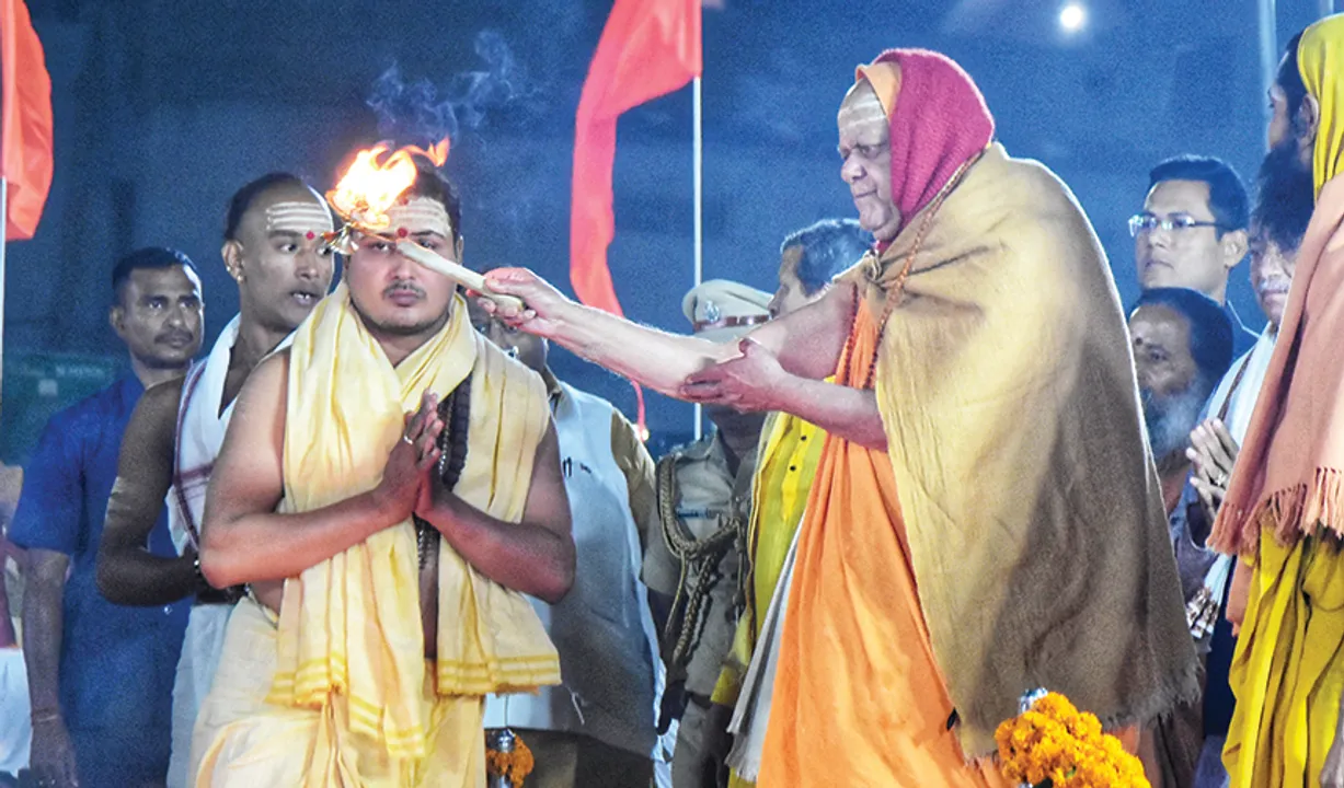  ମହୋଦଧି ଆରତି, ସମଗ୍ର ବିଶ୍ବ ହିନ୍ଦୁତ୍ବର ରଙ୍ଗରେ ରଙ୍ଗାୟିତ ହେବ: ଶଙ୍କରାଚାର୍ଯ୍ୟ
